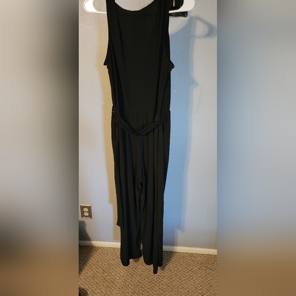 Romper - Picture 2 of 3